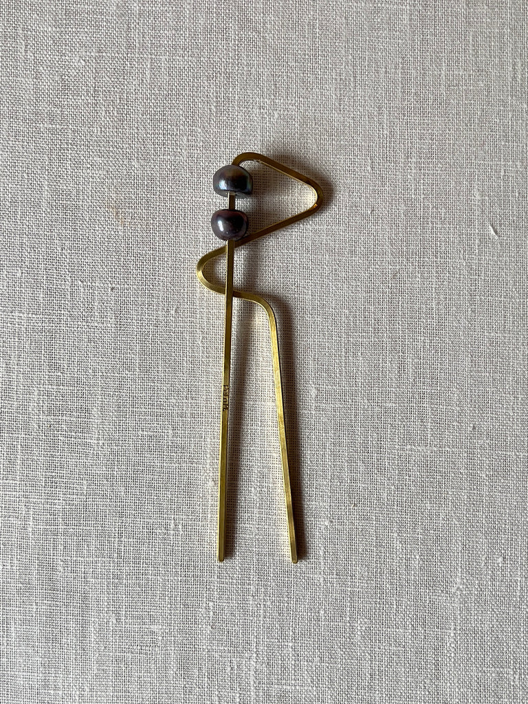 Brass hair fork with two navy blue pearls